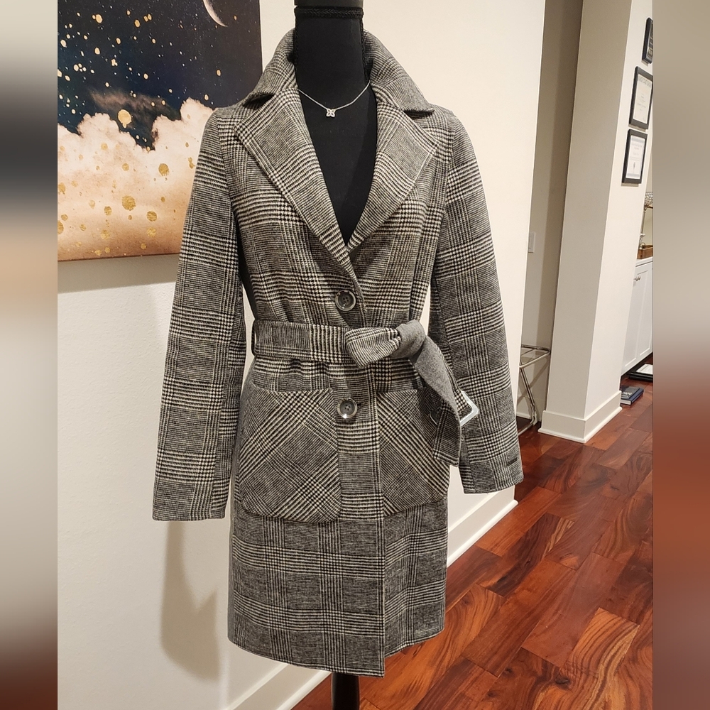 Tahari Black and White Mid-length Wool-blend Trench-style Coat